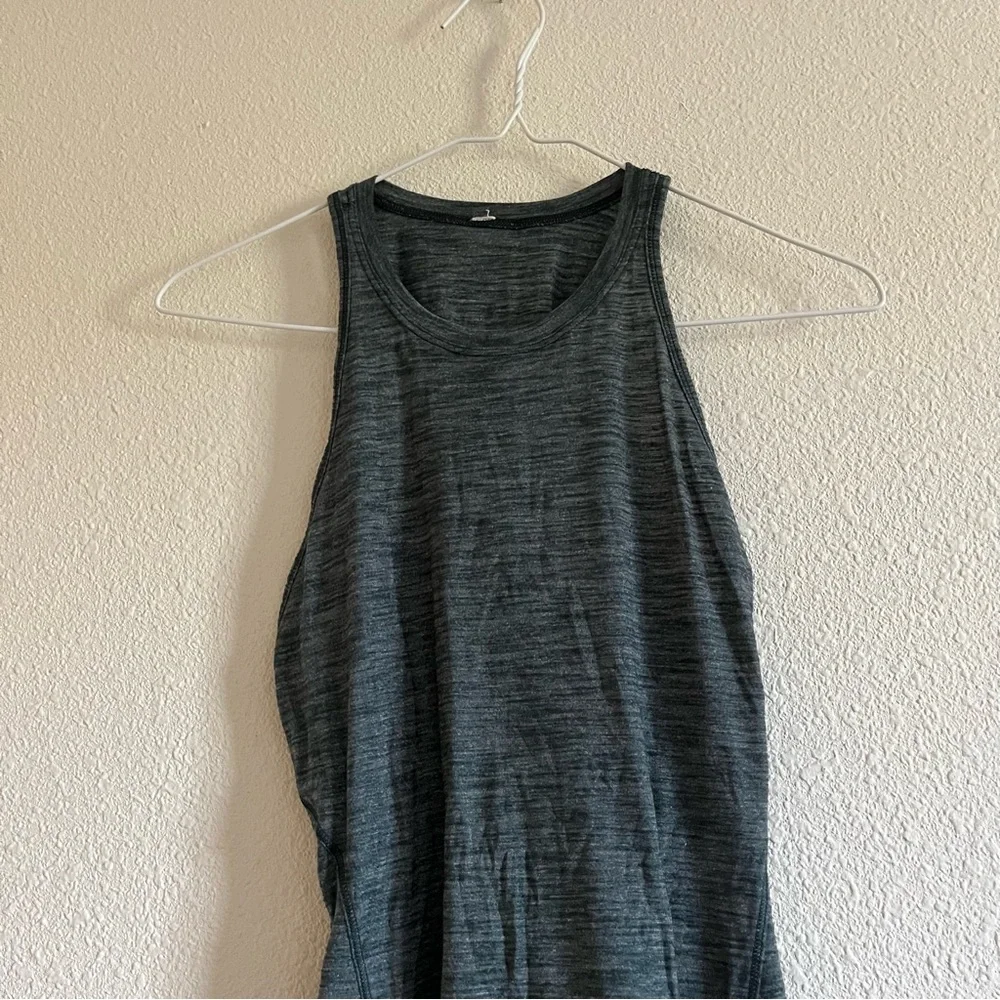 Lululemon Tank Top Uniform Blue Teal Heathered Green Criss Cross Back Size Small